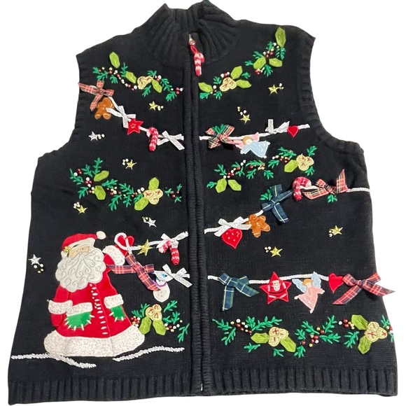 Studio Joy Sweaters - Black Vintage Christmas Sweater Vest Featuring Santa And A Clothesline Size M